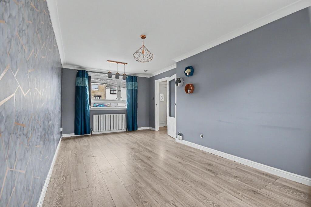 House in Paisley, Inverclyde - View 4