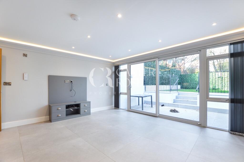 Apartment in London - View 5
