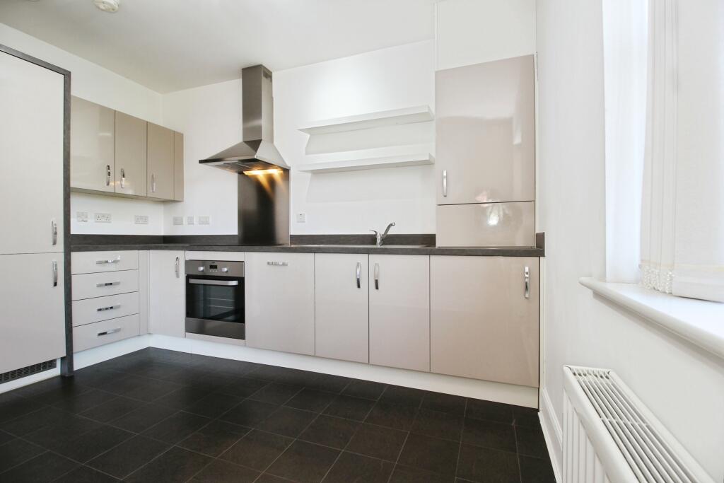 46 Scampston Drive, Wakefield, WF3 photo 3