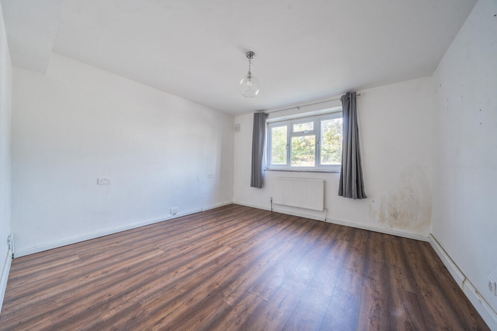Ravensbourne Park Crescent, London photo 4