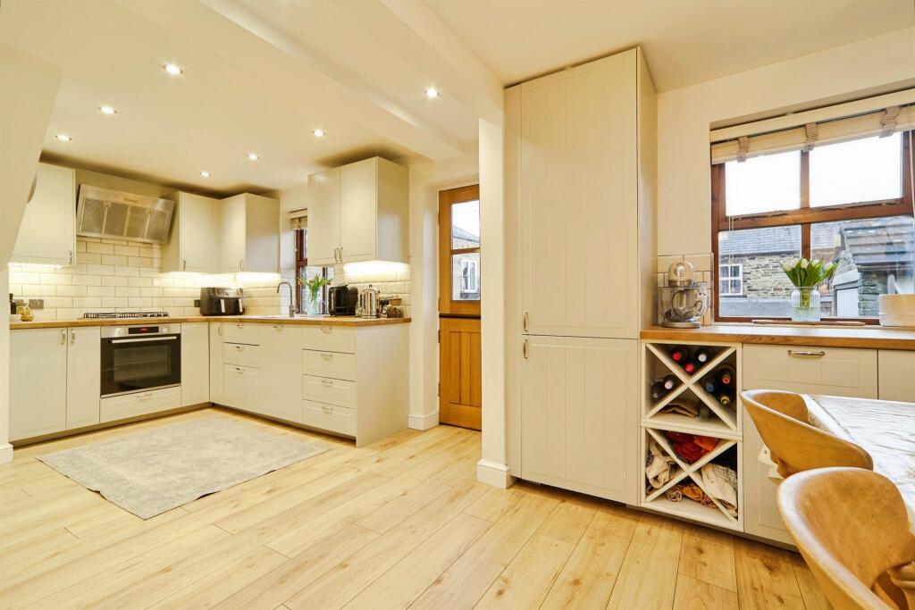 House in Bradford, West Yorkshire - View 5