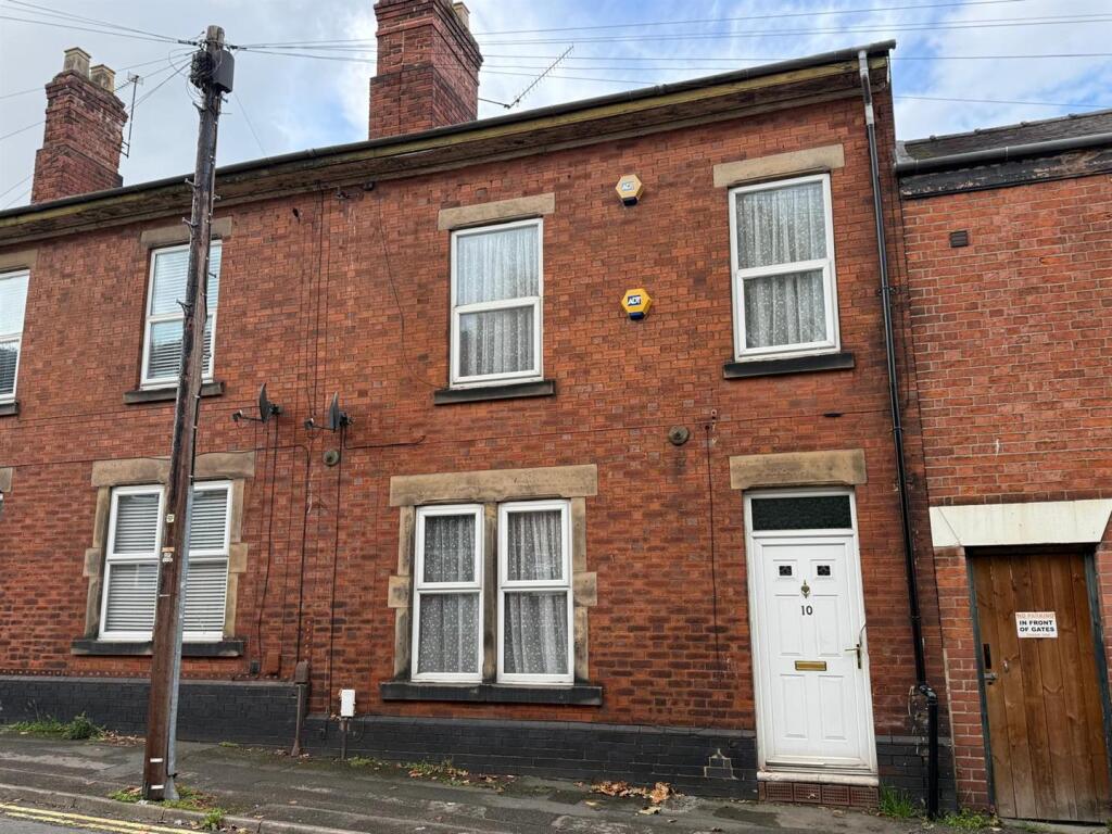 4-bed terraced on 10 Gerard Street NorthDerby, £134,950