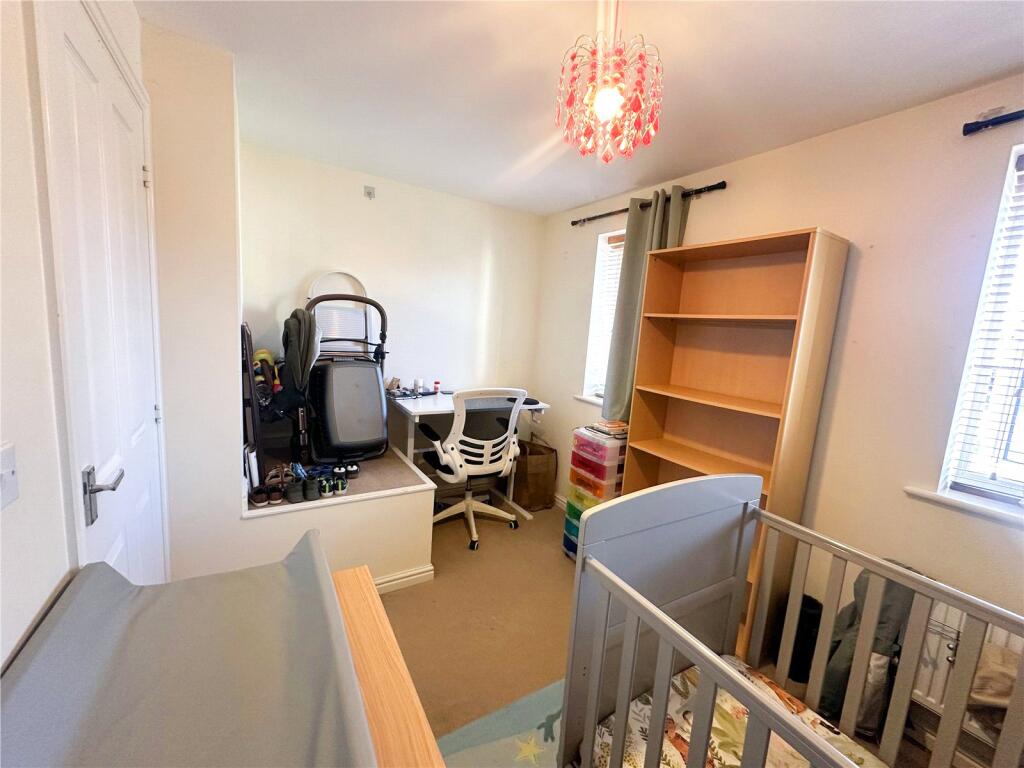 House in Wolverhampton, Low Hill - View 5