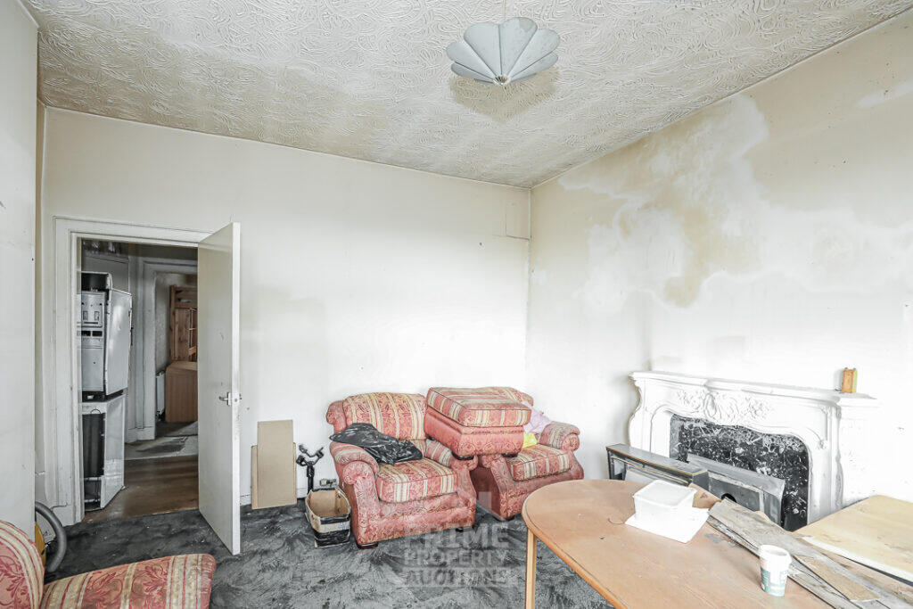 Apartment in Glasgow - View 2