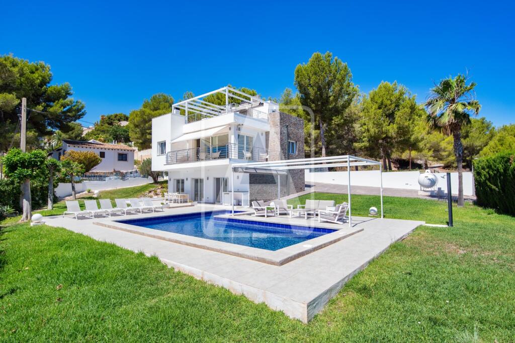 Main image of property: Valencia, Alicante, Moraira