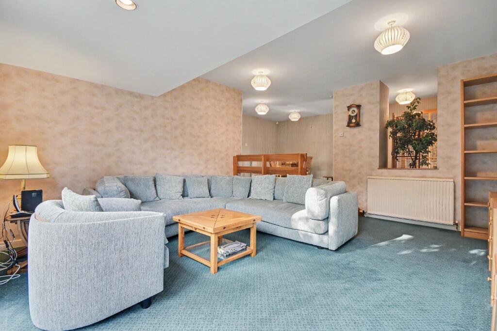 House in Paisley - View 5