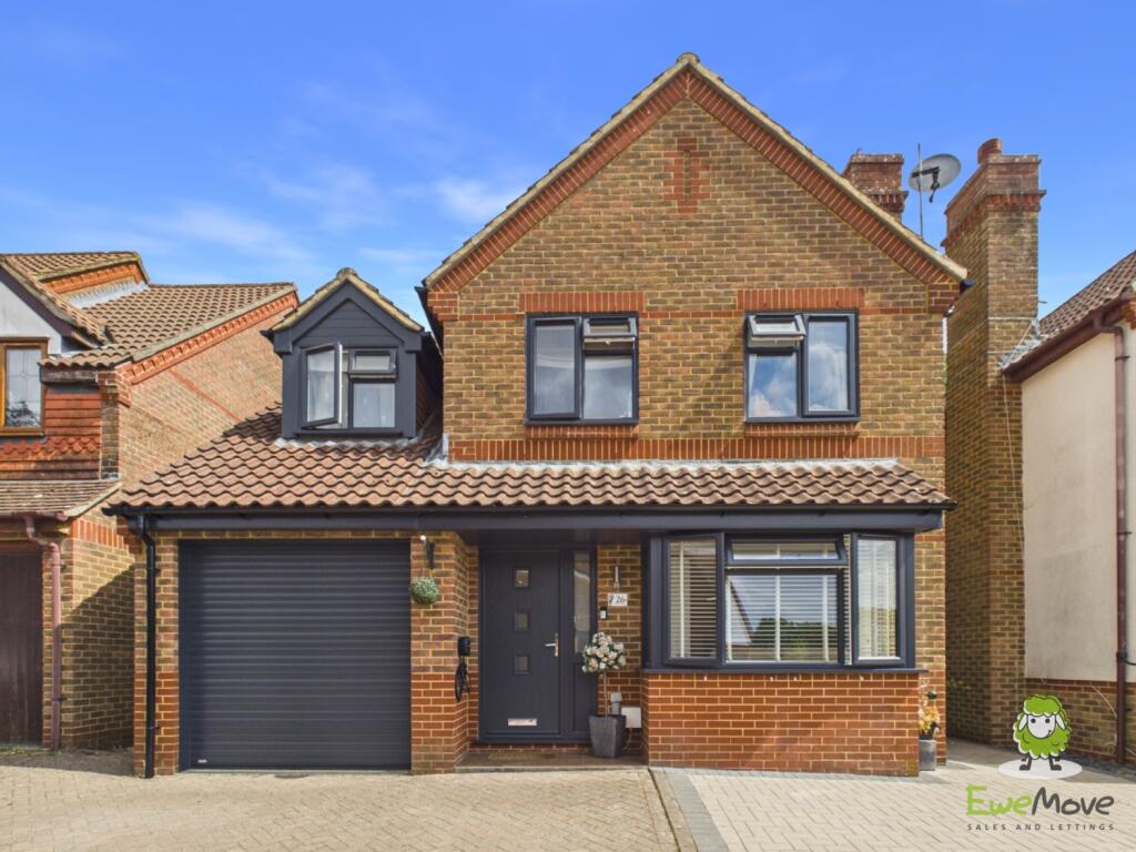 Main image of property: Highwood Ridge, Basingstoke, Hampshire, RG22