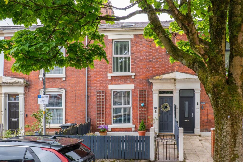 Main image of property: Grafton Street, Preston
