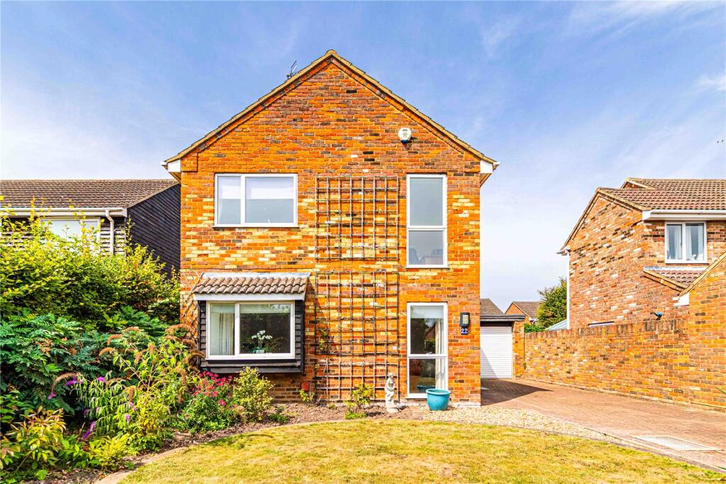 Main image of property: Brownlow Avenue, Edlesborough, Buckinghamshire, LU6