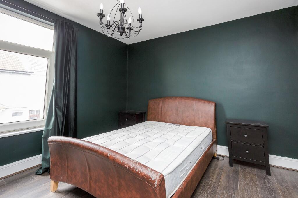 House in Portsmouth - View 5
