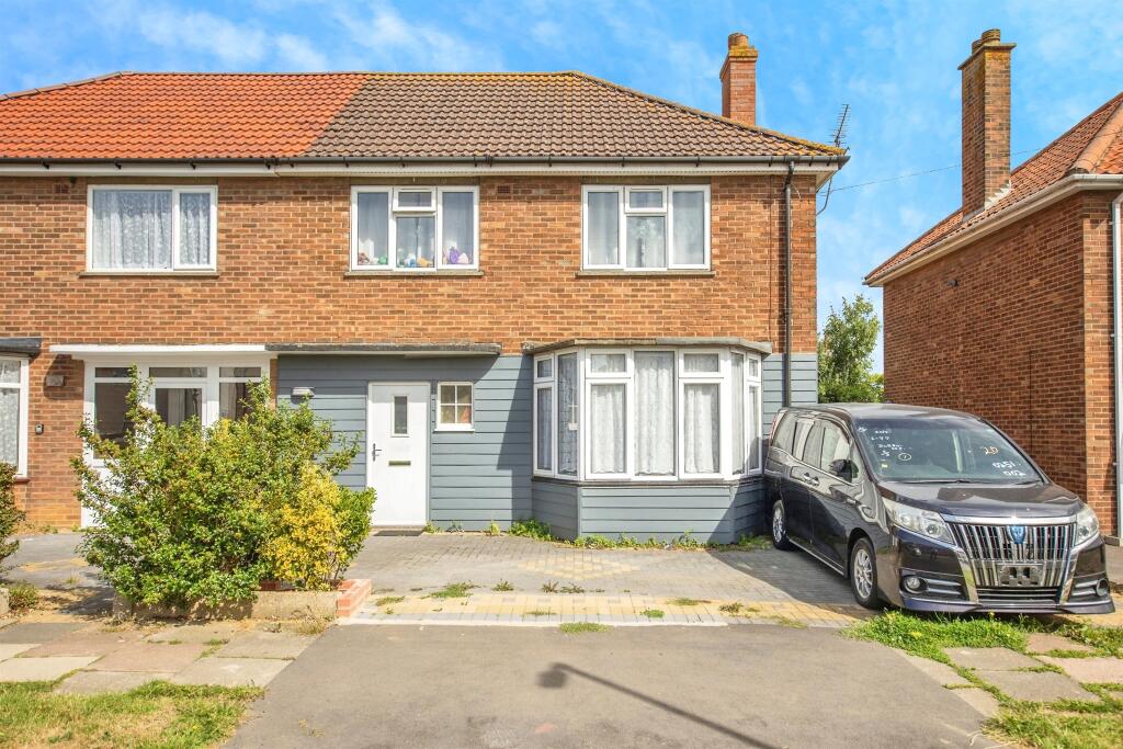 Main image of property: Renfrew Road, Ipswich