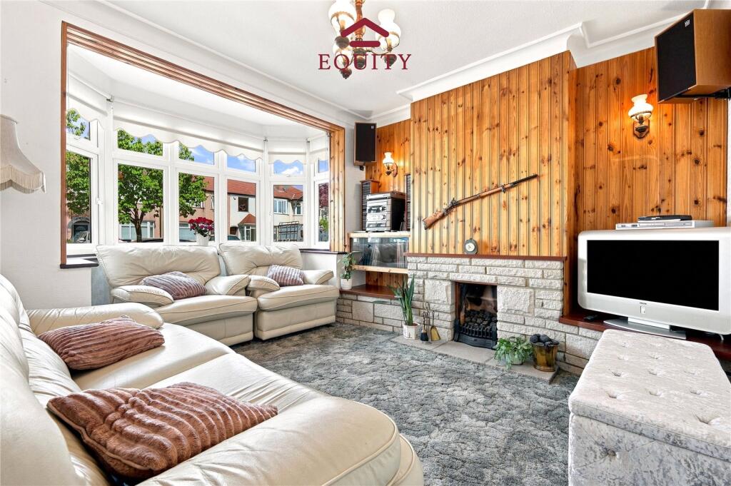 House in Enfield, Carterhatch, Southbury - View 4