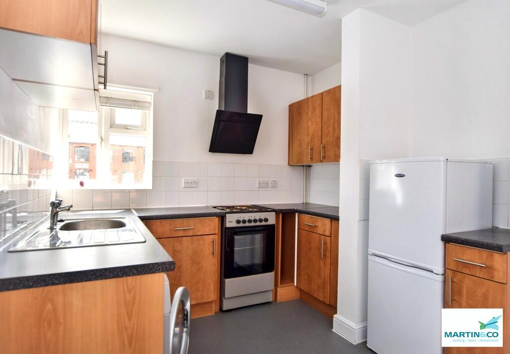 Apartment in Leicester - View 3