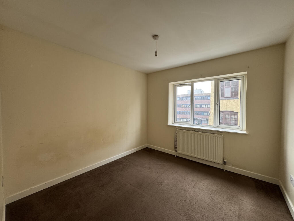 Apartment in Dudley - View 5