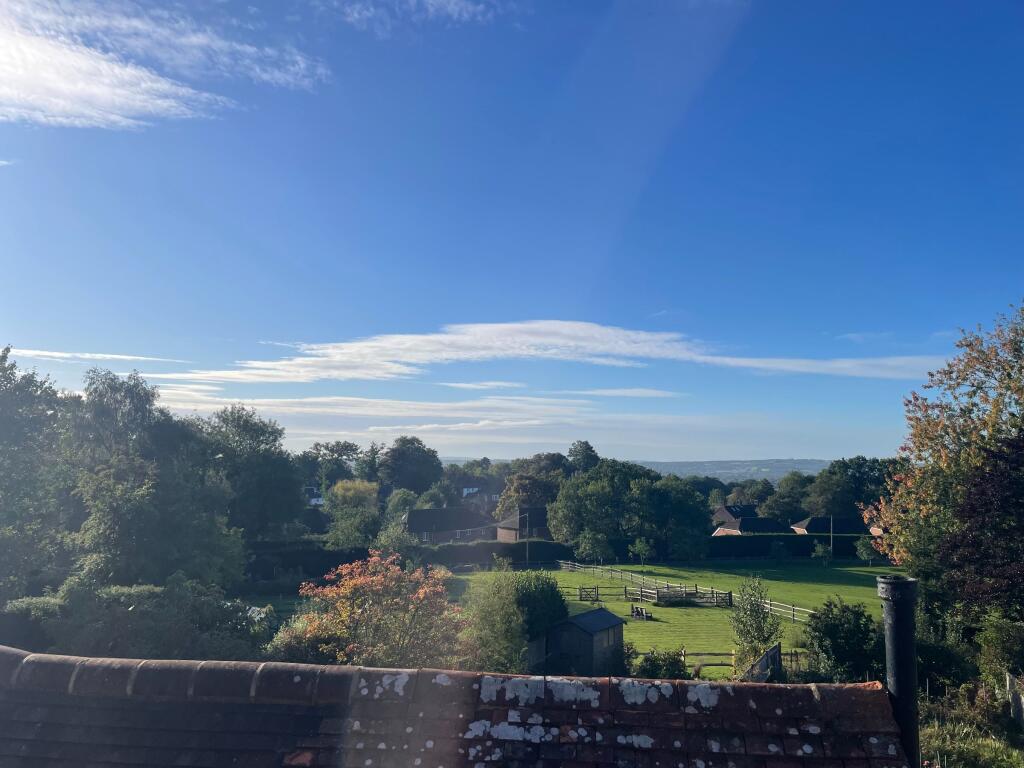 House in Sevenoaks, Westerham - View 5
