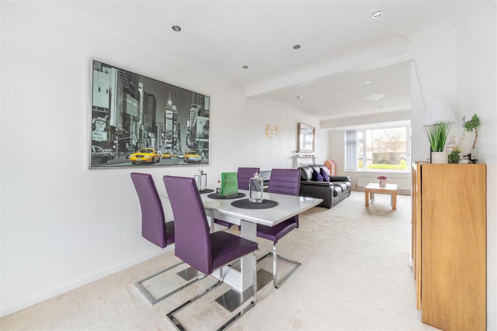 Warbeck Close, Tudor Grange, NE3 photo 4
