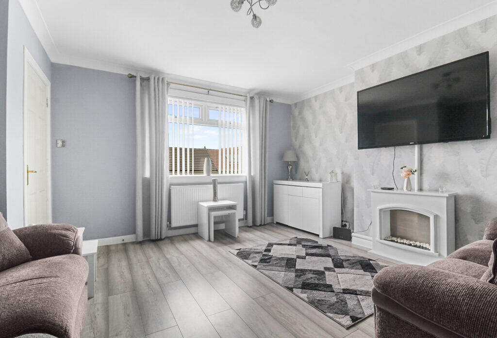 House in Glenmavis ML6 0NZ, North Lanarkshire - View 2
