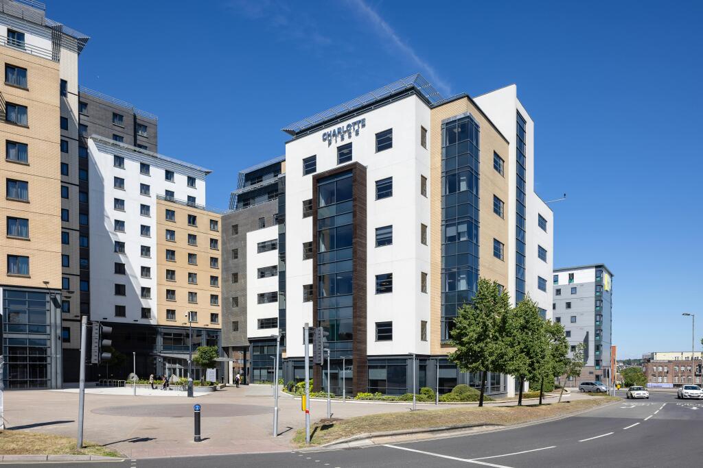 Exterior 11.jpg