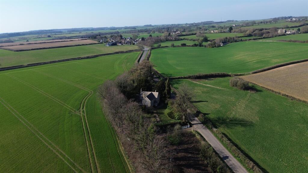 Main image of property: Field Assarts, Witney