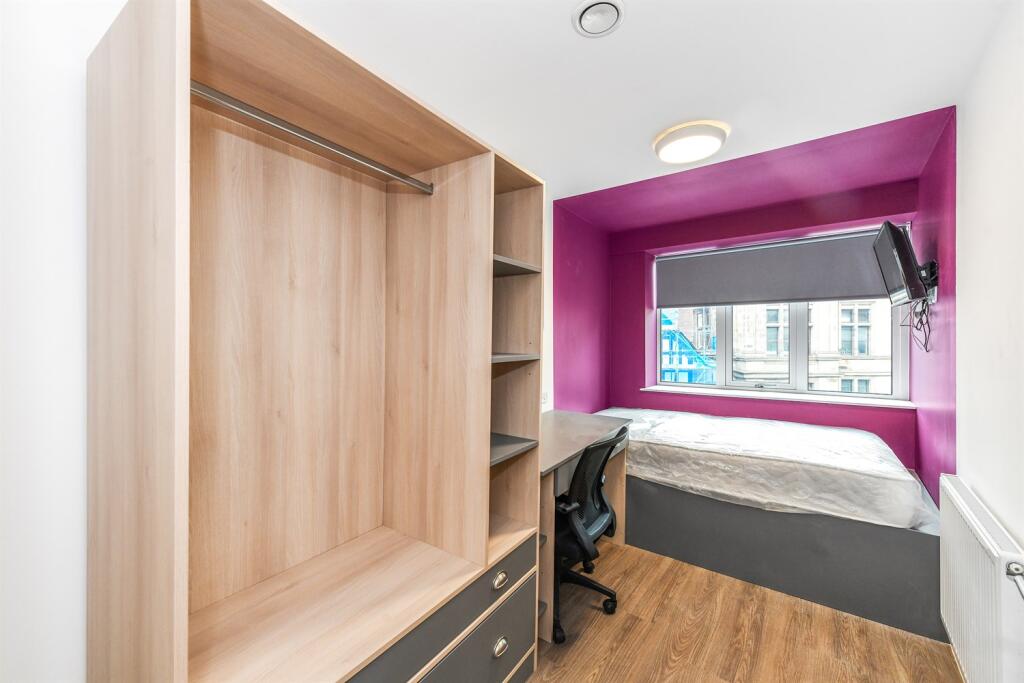 Main image of property: Flat 1, 8a King Street