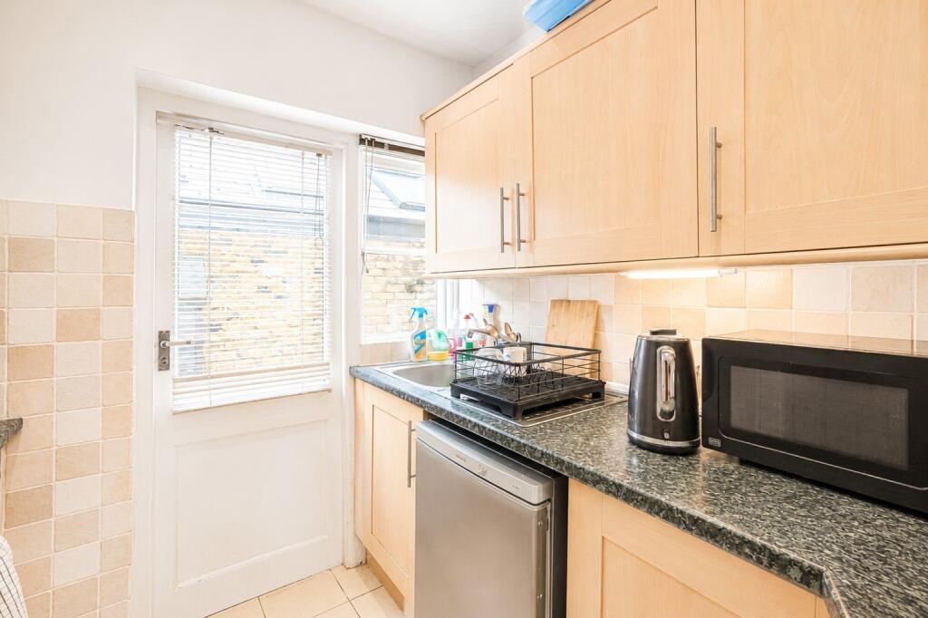 Apartment in London, Earlsfield - View 5