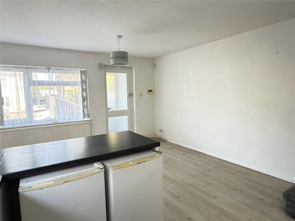 House in Enfield - More