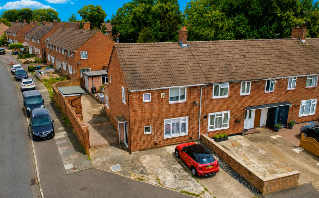 Main image of property: Bennetts End, Hemel Hempstead, HP3
