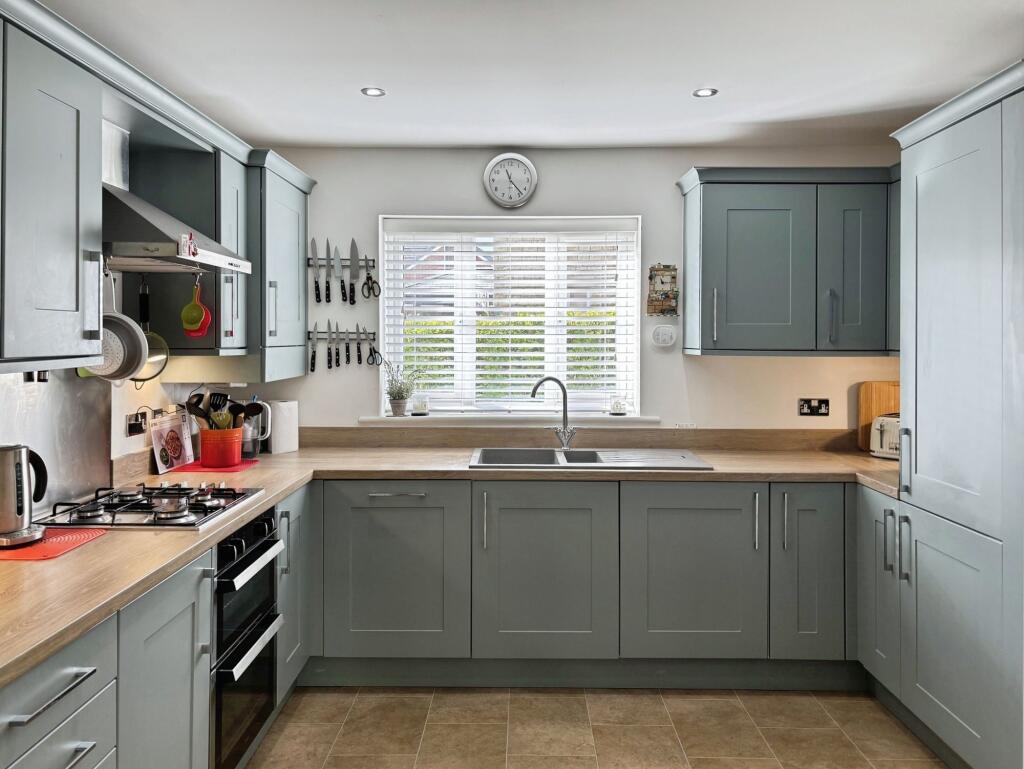 House in Swindon - View 5
