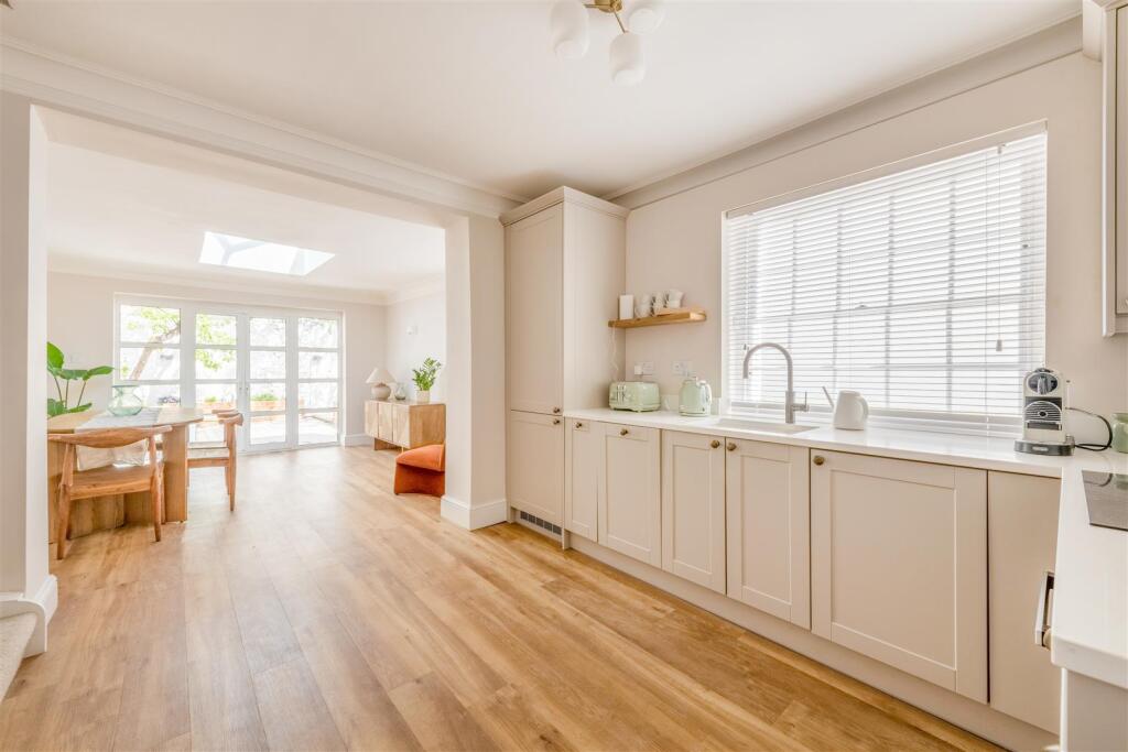 House in Brighton, West Hill, Round Hill - View 2