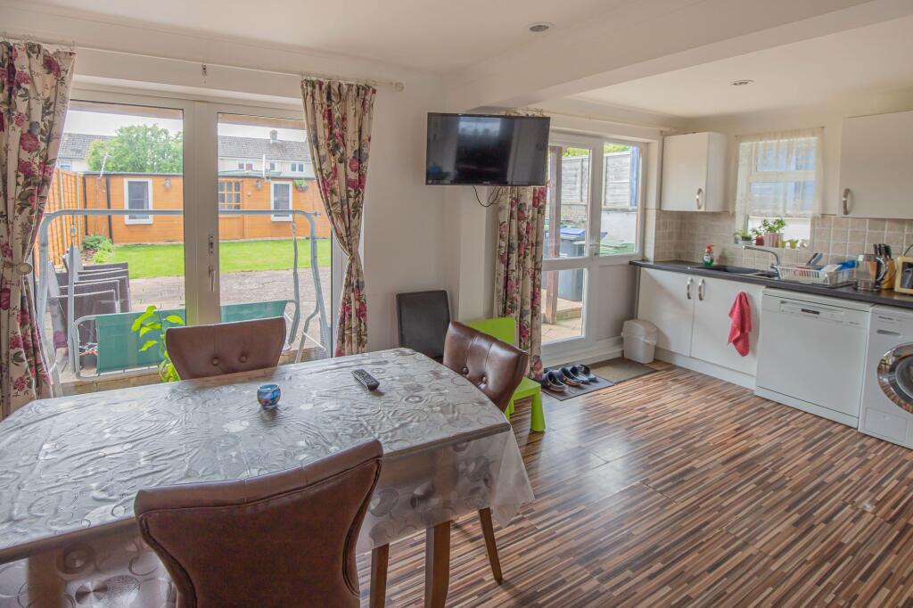 House in Malmesbury, Wiltshire - More