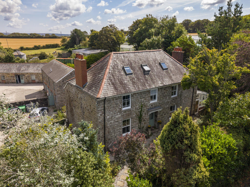House in Hayle, Guildford - View 4