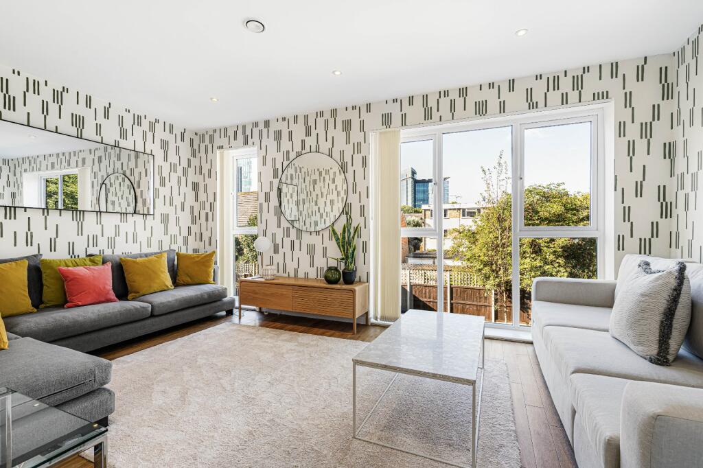 House in Twickenham - View 2