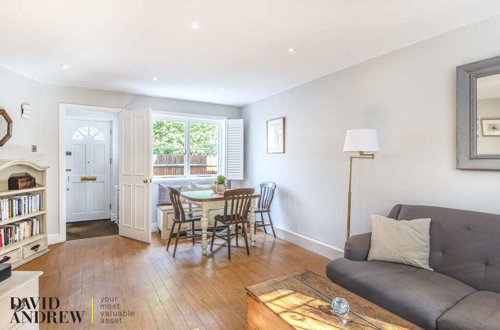 House in London, Taverner Square, Highbury - View 5