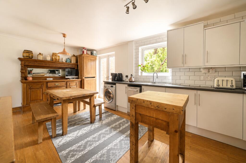 House in London, Lonesome, Mitcham - View 3