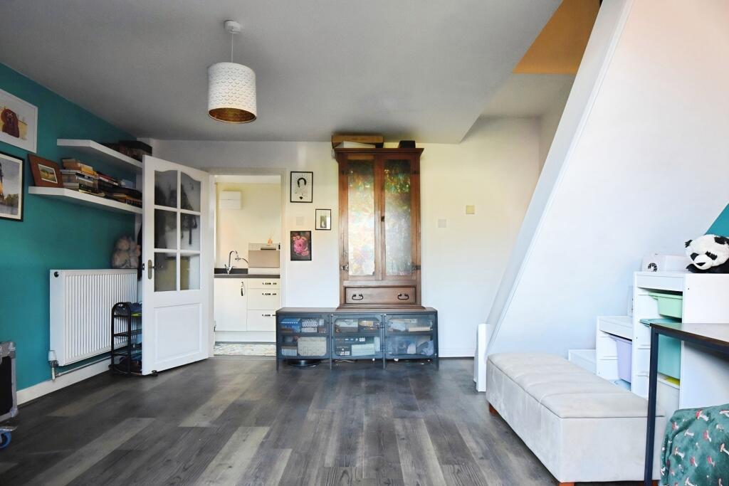 House in Southampton - View 3