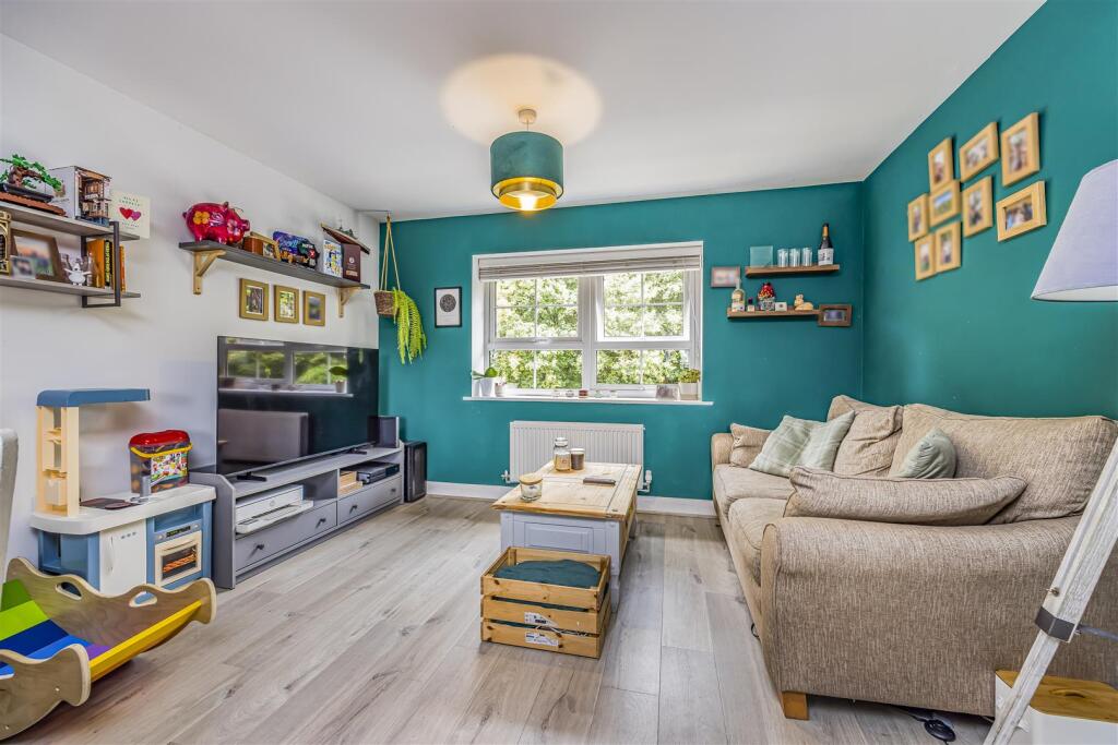 Apartment in Portsmouth - View 2