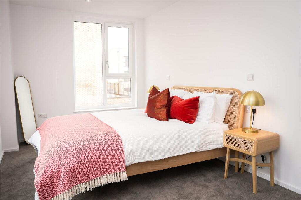 Apartment in Bristol - View 4