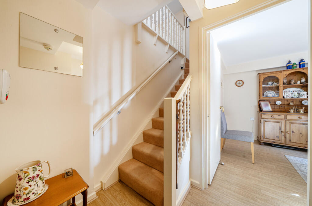 Apartment in Tewkesbury - More