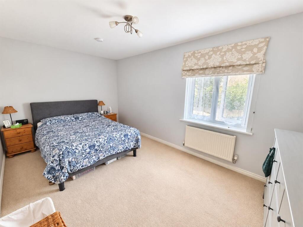 House in Gosport, Lee-on-the-Solent - View 5