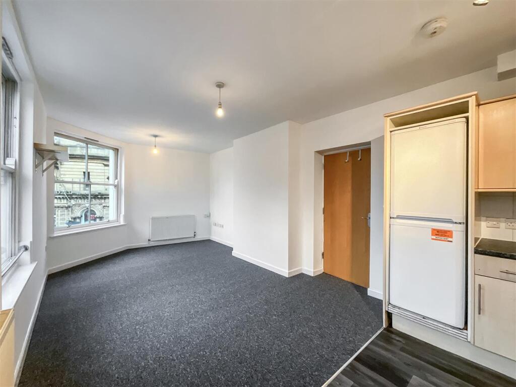 Apartment in Bristol, Old Market, St Philip's - View 3