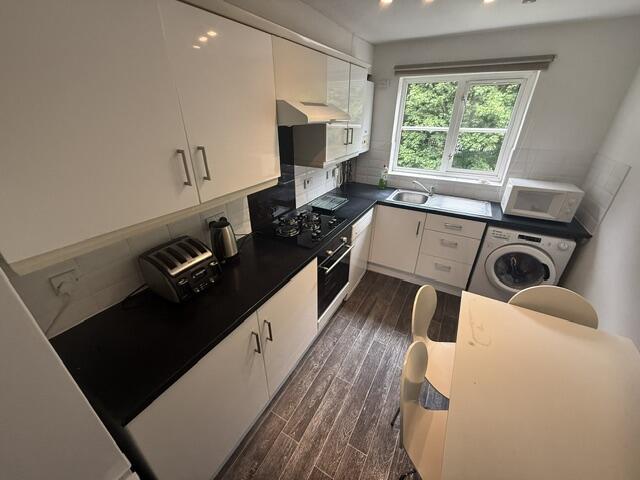 Apartment in Stockport - View 4