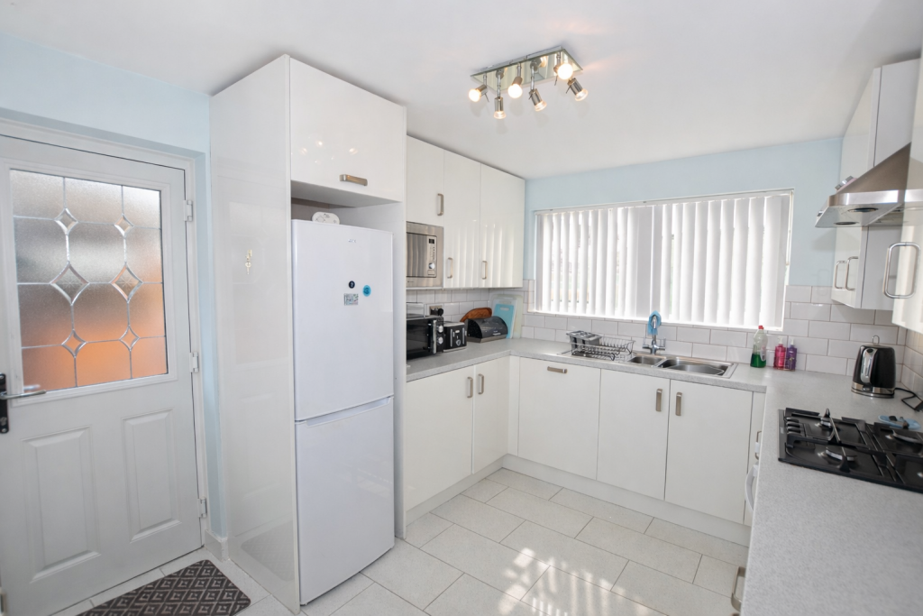 Balmoral Avenue, Lowton, Warrington, WA3 2ER photo 5