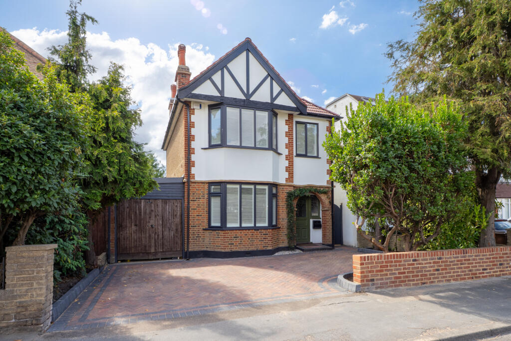 House in Kingston upon Thames