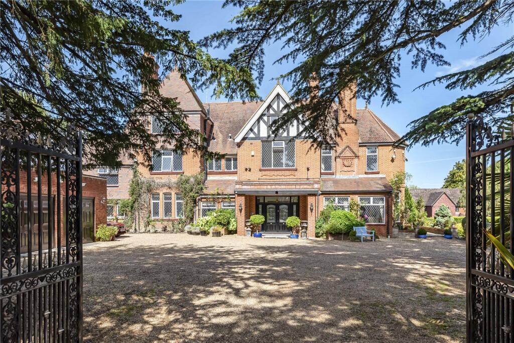 House in Enfield - View 2