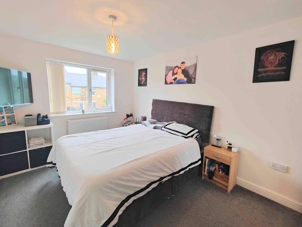 5 Plantation Court, Bradford, BD6 3FA photo 2