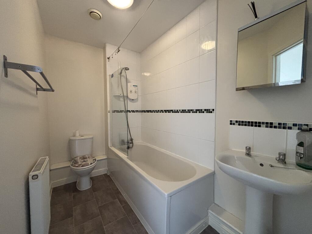 Apartment in Coventry - View 5