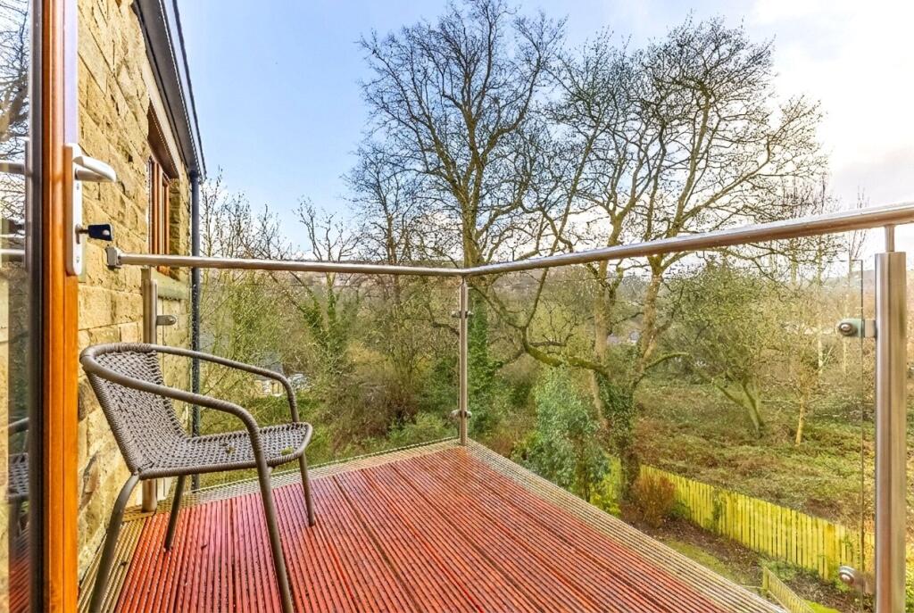 Holme Valley Court, 163 Huddersfield Road, Holmfirth, HD9 photo 4