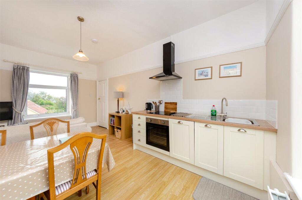 High Lane, Rhos on Sea, Colwyn Bay, Conwy, LL28 photo 3