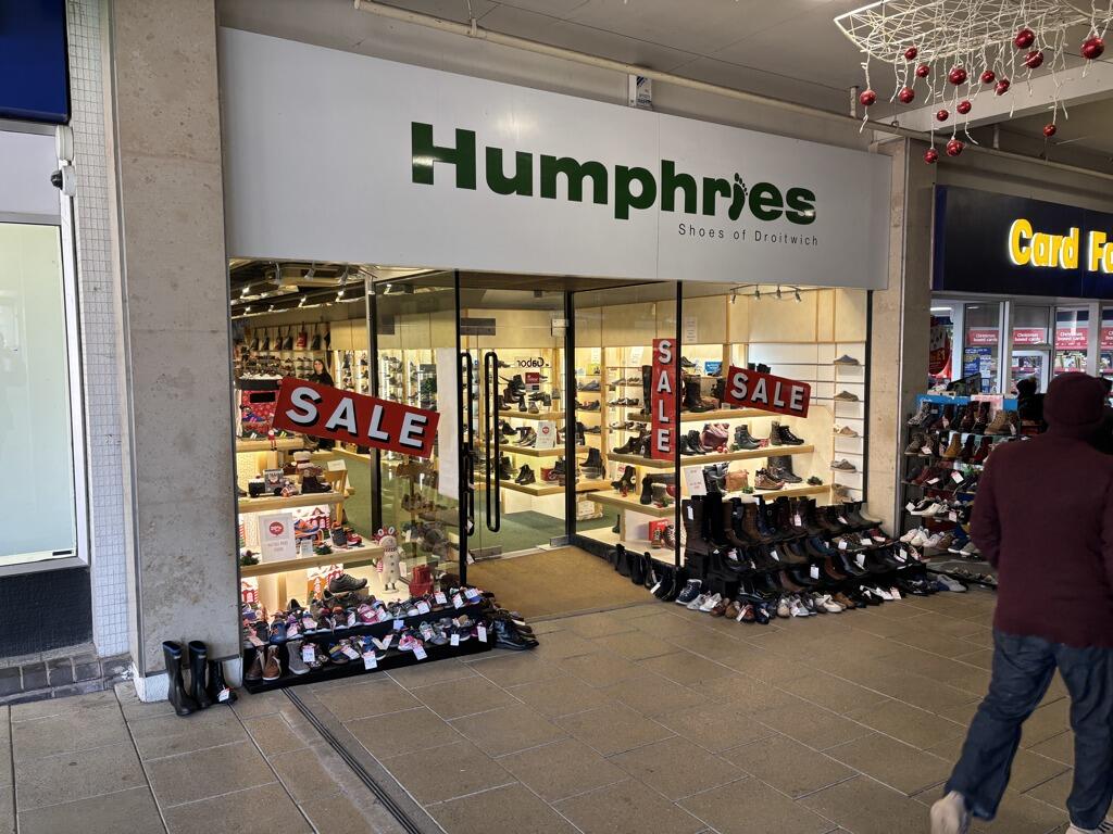 Main image of property: Unit 5, No.48 St Andrews Square Shopping Centre, Droitwich Spa, Worcestershire, WR9 8HE