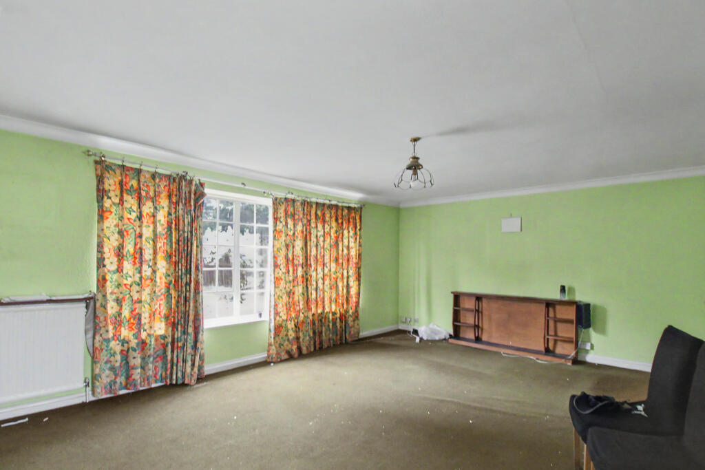 House in Ilford - More